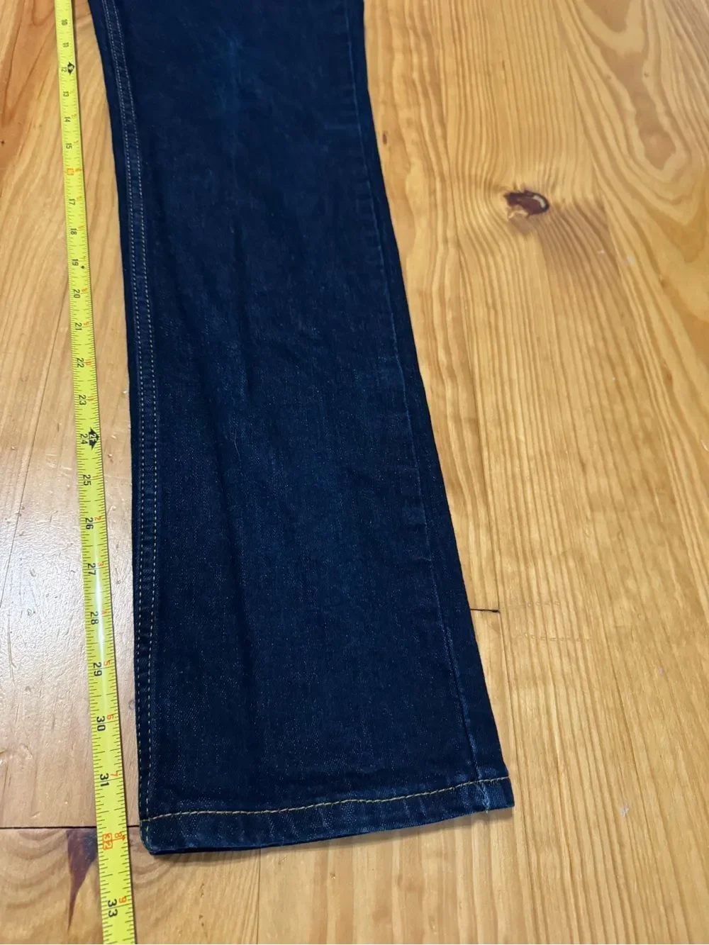 Levi's 511 Jeans Mens 33x34 Blue Slim Tapered Dark Wash Denim Zip Fly Casual
